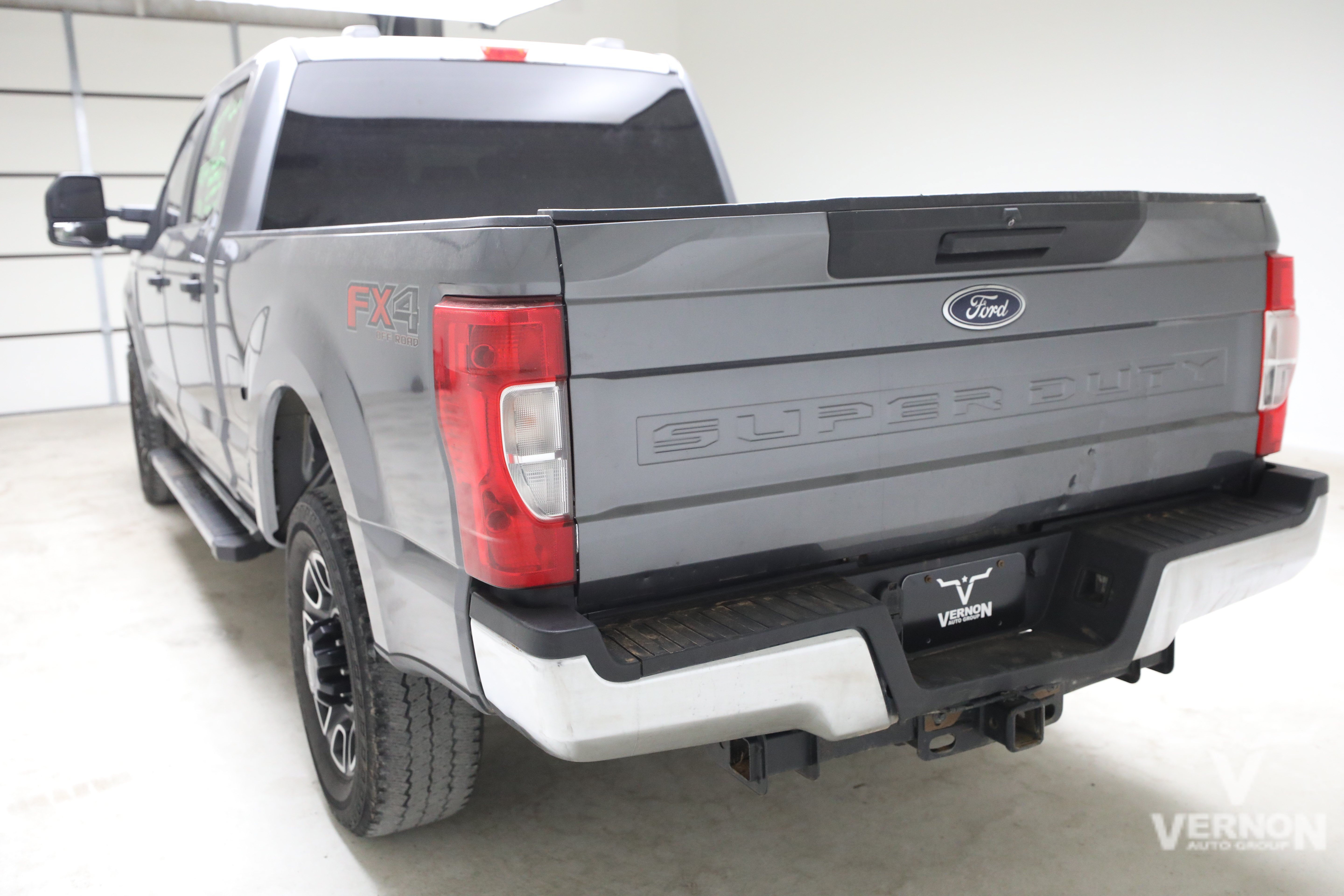 Used 2022 Ford F250 XL w/ STX Appearance Package AWD/4WD image 2
