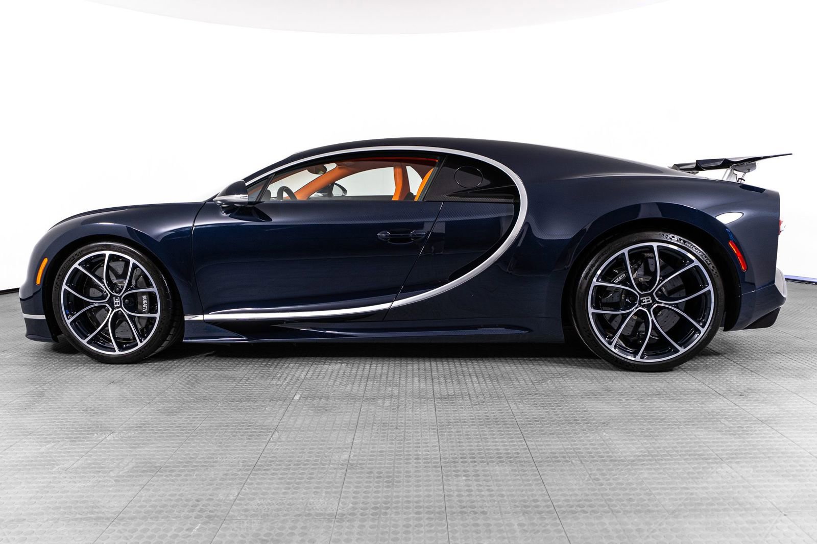 Used 2018 Bugatti Chiron AWD/4WD image 79
