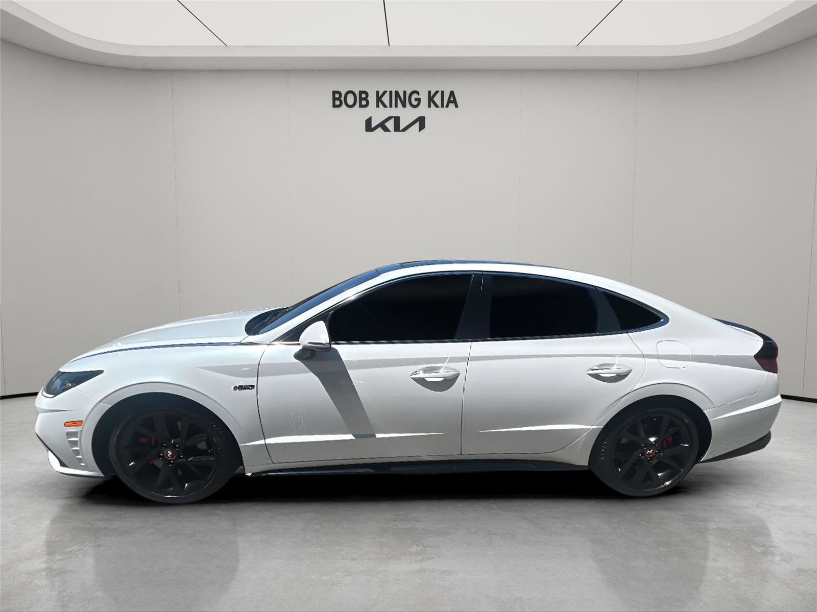 Used 2022 Hyundai Sonata N Line w/ Cargo Package FWD image 2