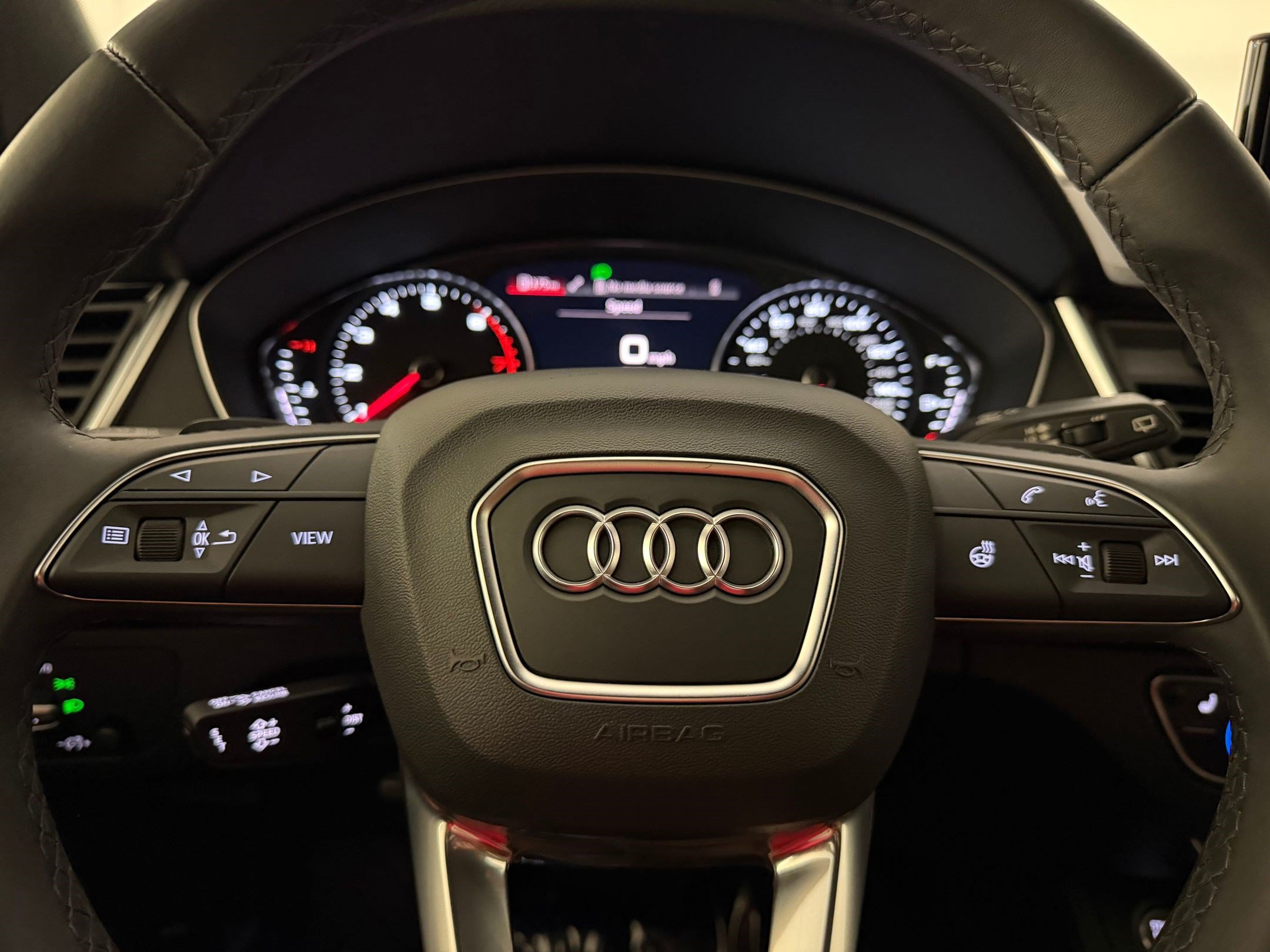 Used 2023 Audi Q5 2.0T Premium w/ Convenience Package AWD/4WD image 11