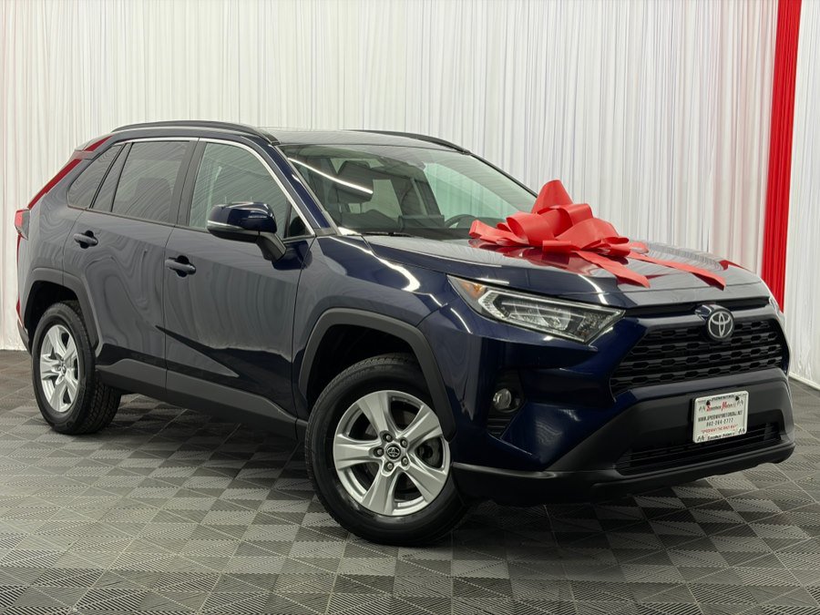 Used 2019 Toyota RAV4 XLE w/ Convenience Package AWD/4WD image 1