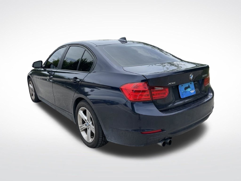 Used 2013 BMW 328i xDrive Sedan AWD/4WD image 5
