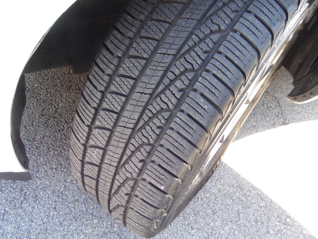 Used 2017 Buick Enclave Leather image 9