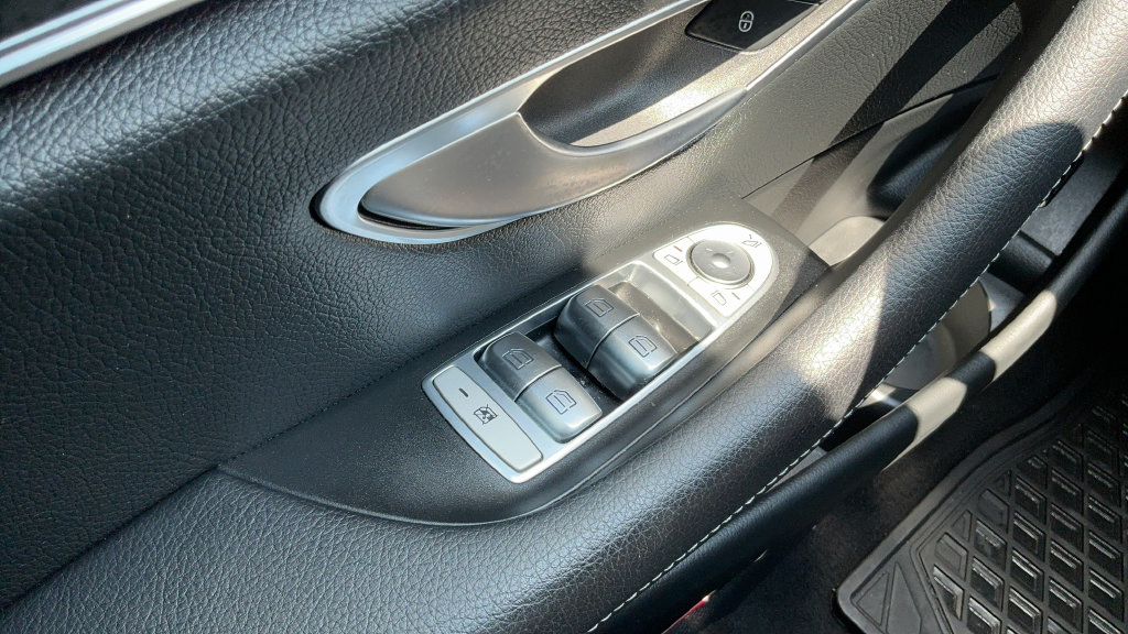 Used 2023 Mercedes-Benz E 350 4MATIC Sedan image 14