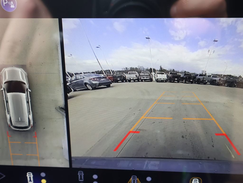 New 2026 Chevrolet Equinox ACTIV w/ Safety and Technology Package image 22