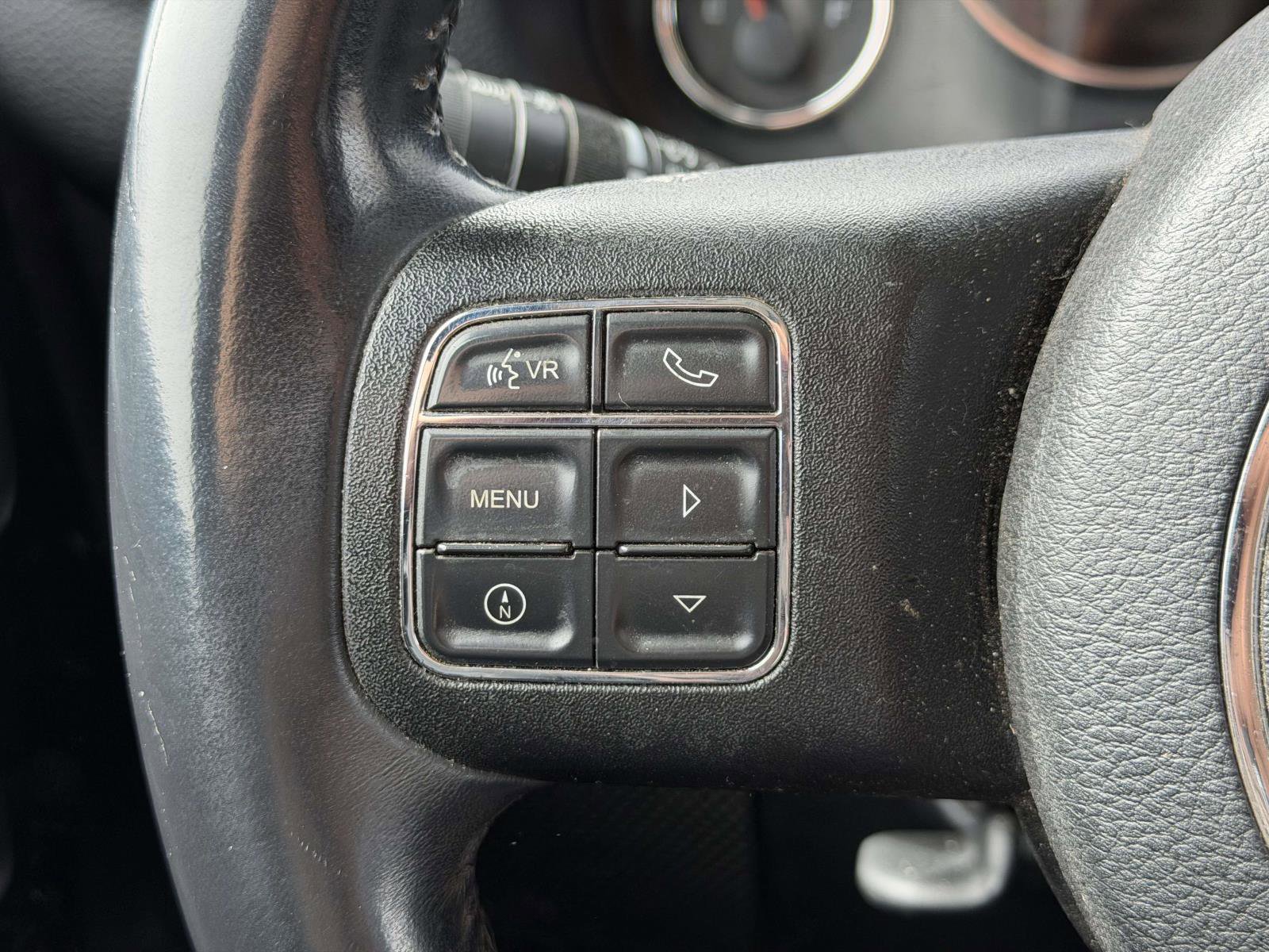 Used 2016 Jeep Wrangler Unlimited Rubicon w/ Dual Top Group AWD/4WD image 17