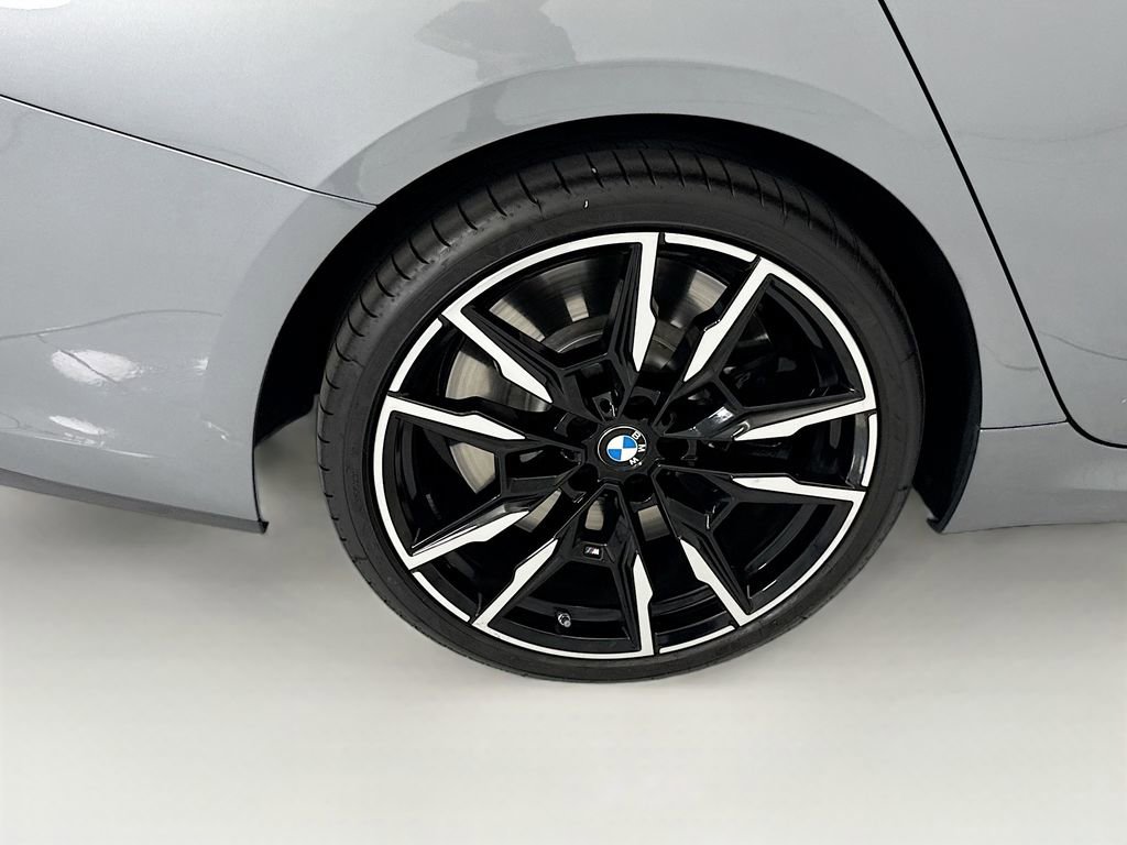 Certified 2026 BMW M850i xDrive w/ M Sport Professional Package AWD/4WD image 32