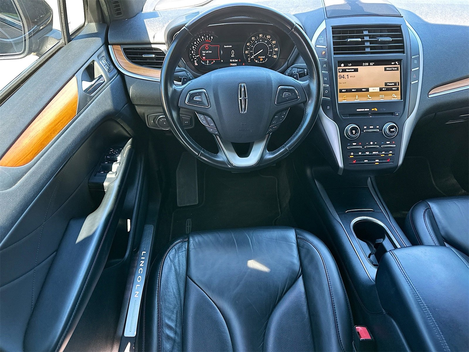 Used 2017 Lincoln MKC Select image 21