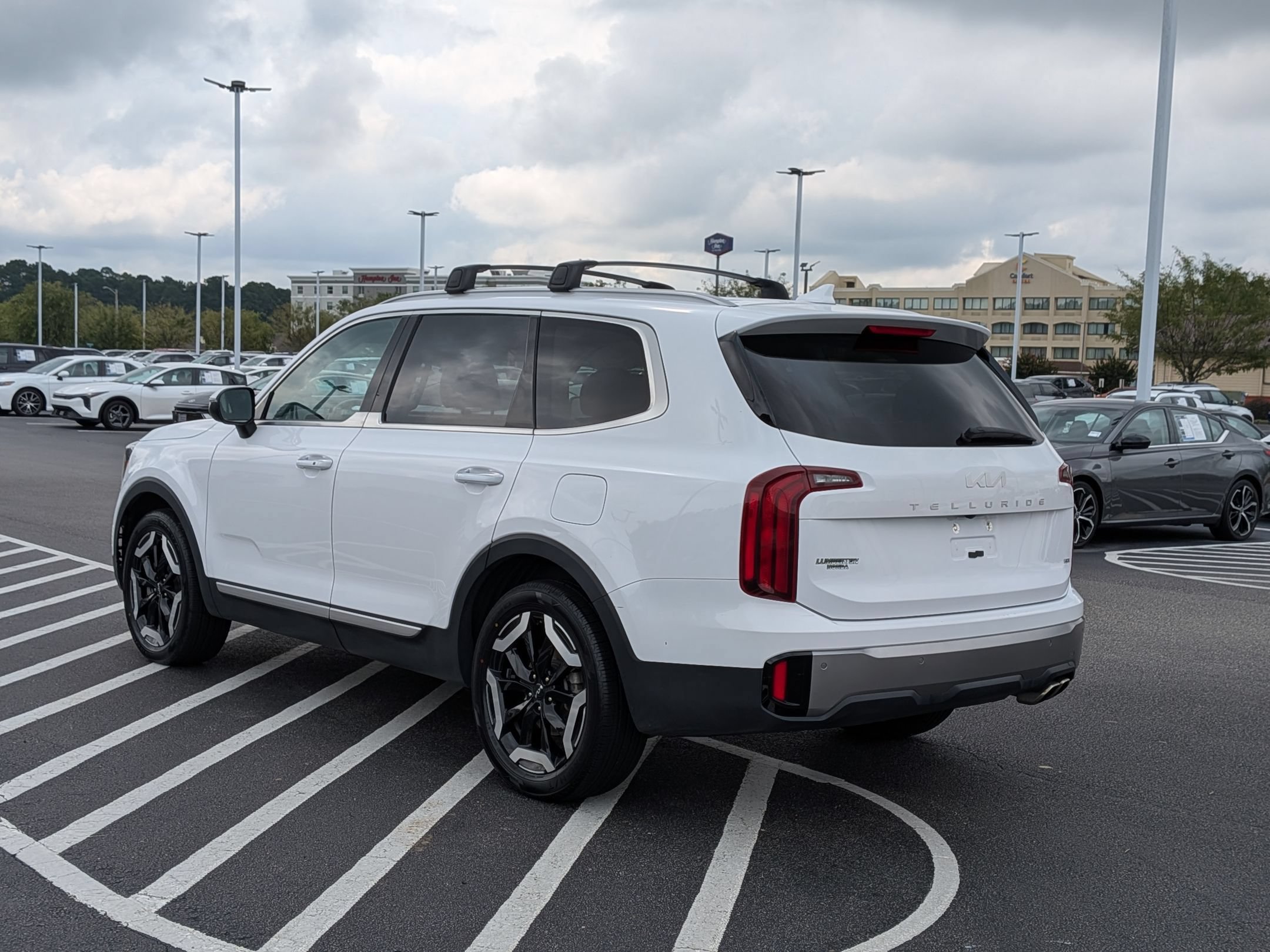 Used 2025 Kia Telluride S AWD/4WD image 5
