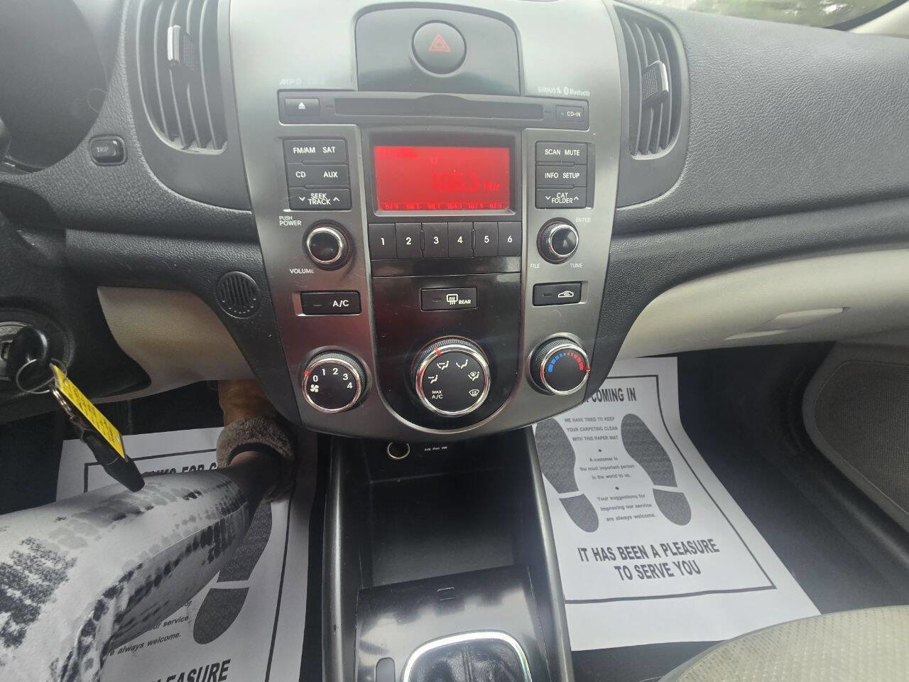 Used 2013 Kia Forte EX image 13