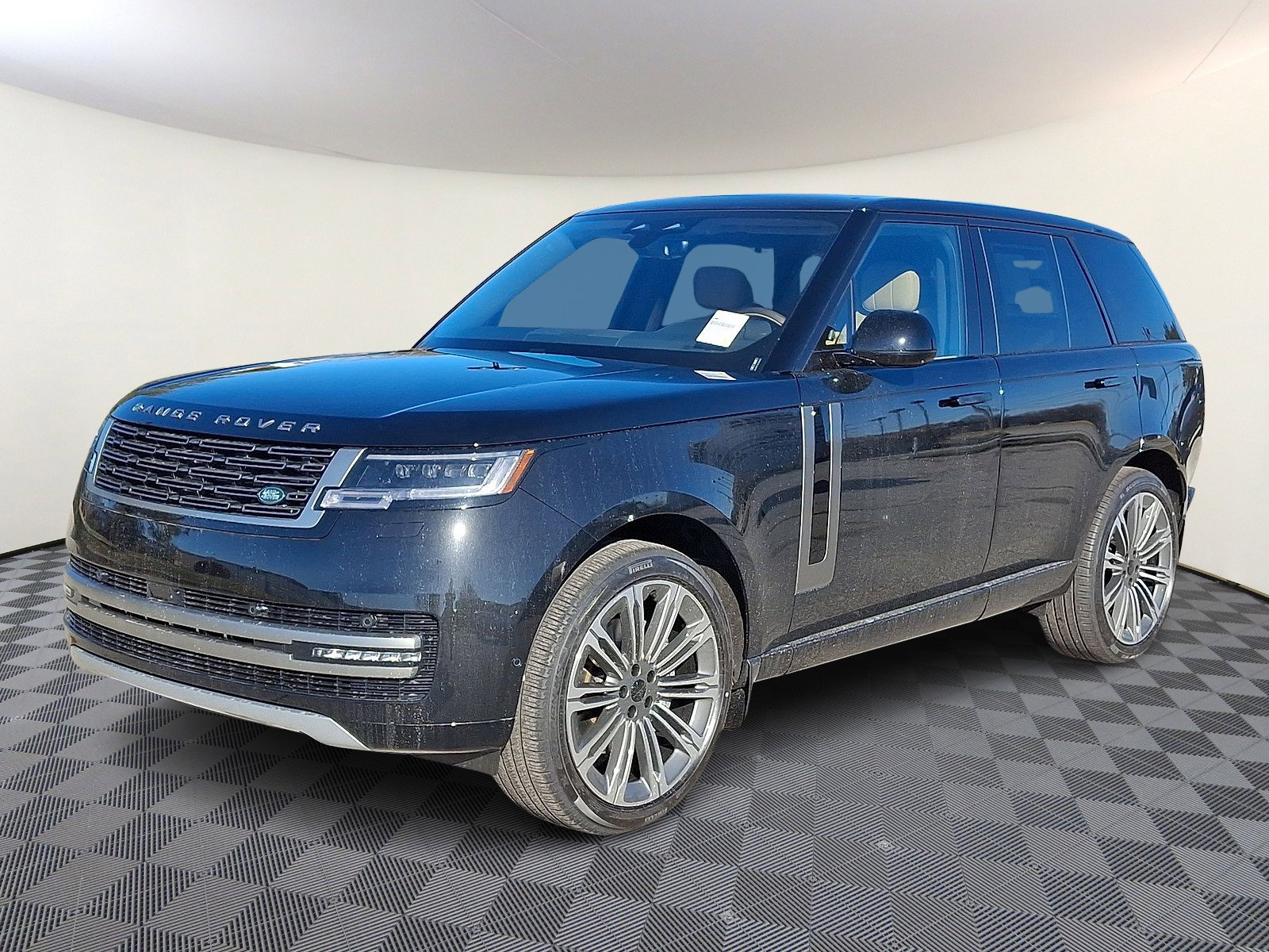 New 2026 Land Rover Range Rover SE image 1