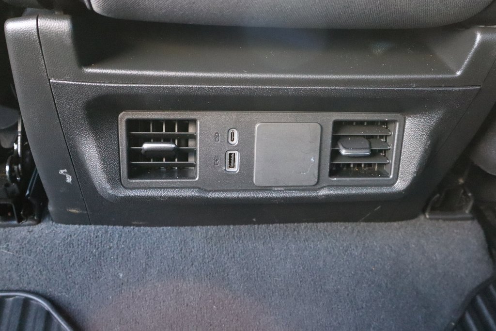 Used 2024 Chevrolet Silverado 2500 Custom w/ Custom Value Package image 18