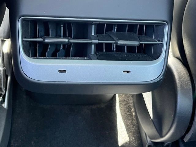 Used 2023 Tesla Model 3 Standard Range image 20