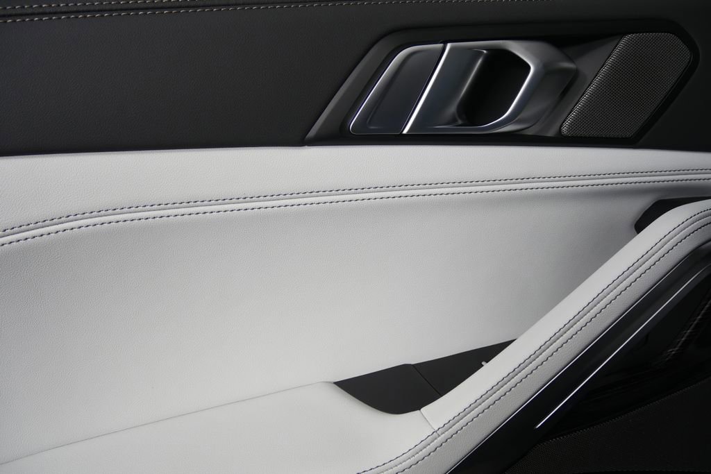 New 2026 BMW X6 xDrive40i image 14