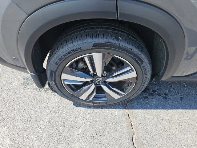 Certified 2023 Nissan Rogue Platinum w/ Platinum Premium Package AWD/4WD image 10