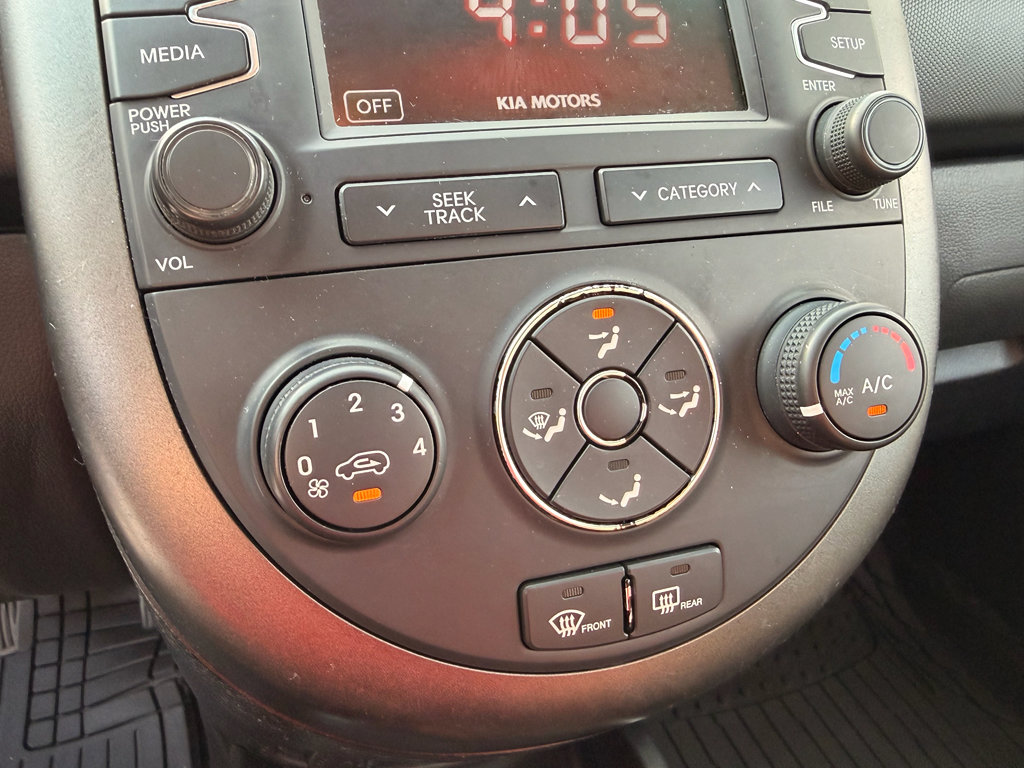 Used 2012 Kia Soul + w/ Audio Pkg FWD image 18
