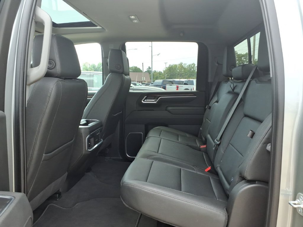 Used 2025 GMC Sierra 2500 SLT w/ SLT Convenience Package AWD/4WD image 20