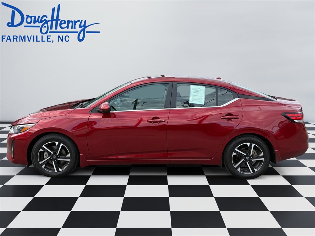 Used 2024 Nissan Sentra SV image 2