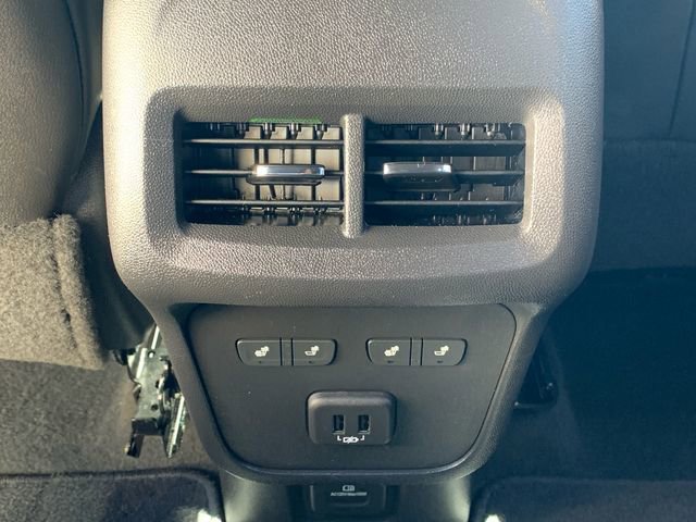 Used 2022 Chevrolet Equinox Premier image 20