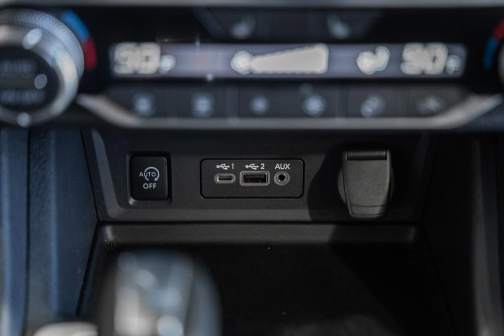 Used 2024 Nissan Sentra SR w/ Lighting Package image 27