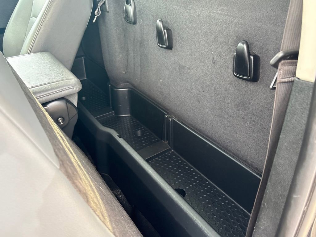 Used 2018 RAM 5500 Tradesman w/ Power & Remote Entry Group RWD image 17