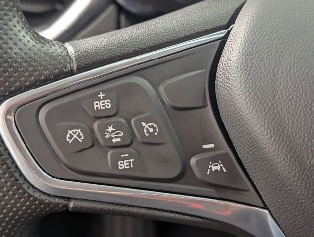 Used 2022 Chevrolet Equinox LS image 16