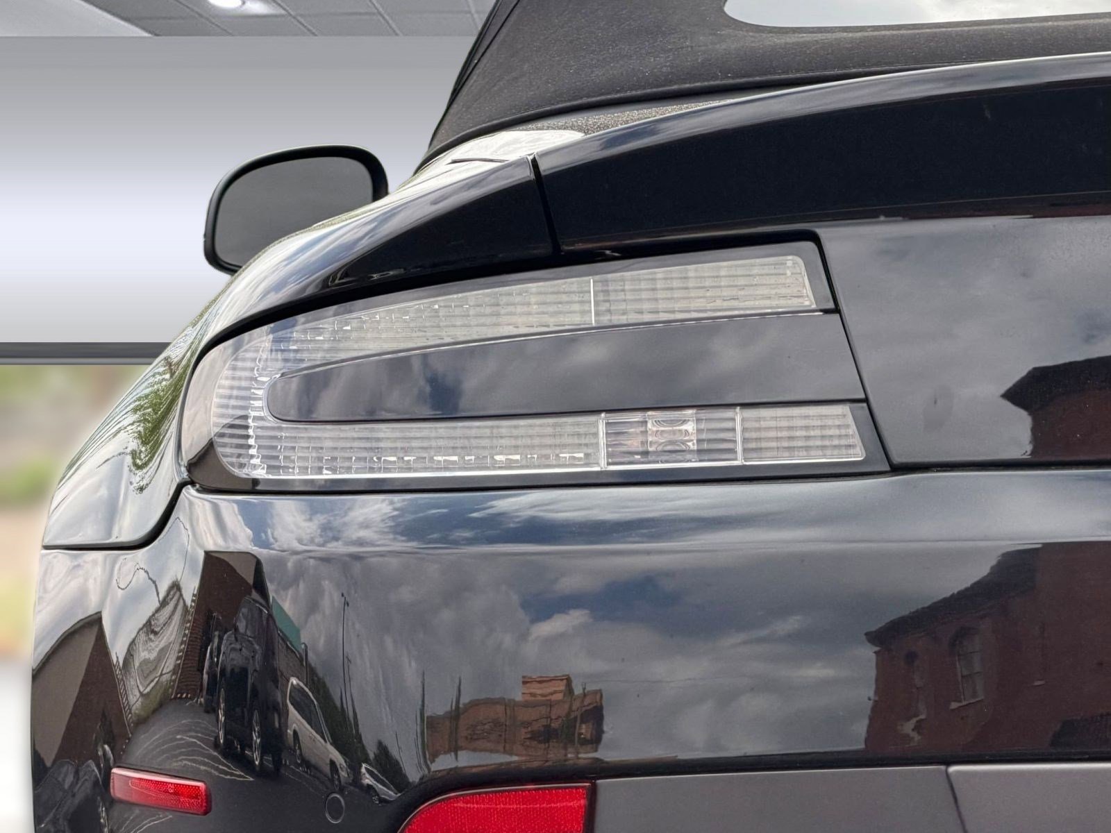 Used 2016 Aston Martin V8 Vantage GT image 13