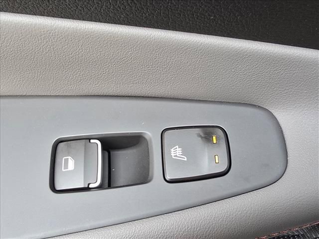 Used 2020 Hyundai Santa Fe Limited image 11