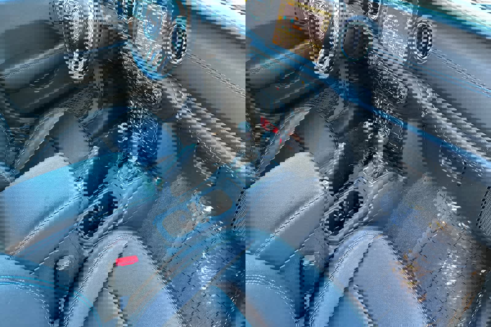 Used 2021 Jeep Wrangler Unlimited Rubicon 4xe w/ Cold Weather Group image 17