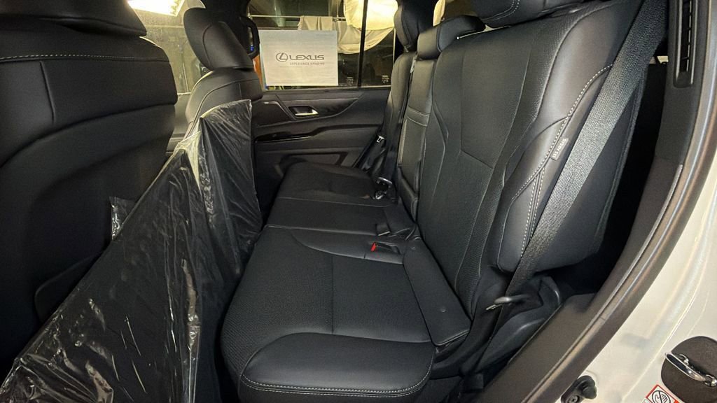 New 2026 Lexus LX 700h Luxury AWD/4WD image 13