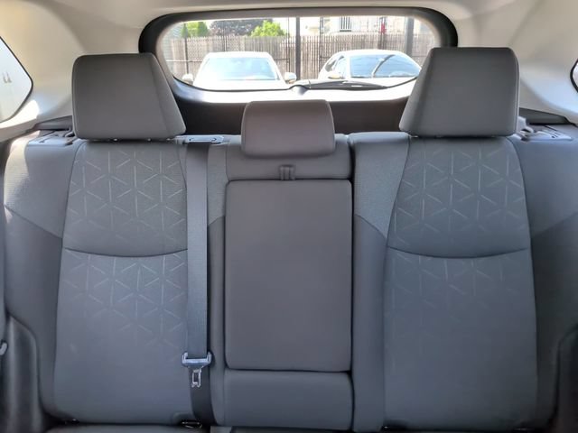 Used 2025 Toyota RAV4 XLE AWD/4WD image 22
