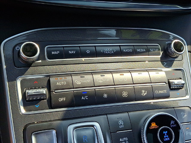 Used 2023 Hyundai Santa Fe Calligraphy AWD/4WD image 17