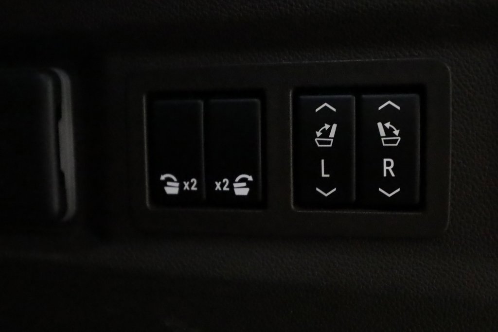 Used 2023 Chevrolet Tahoe Z71 w/ Z71 Off-Road Package image 10