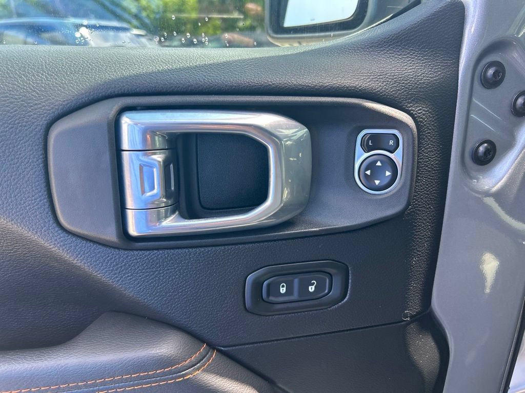 Used 2021 Jeep Gladiator Mojave w/ Dual Top Group AWD/4WD image 34