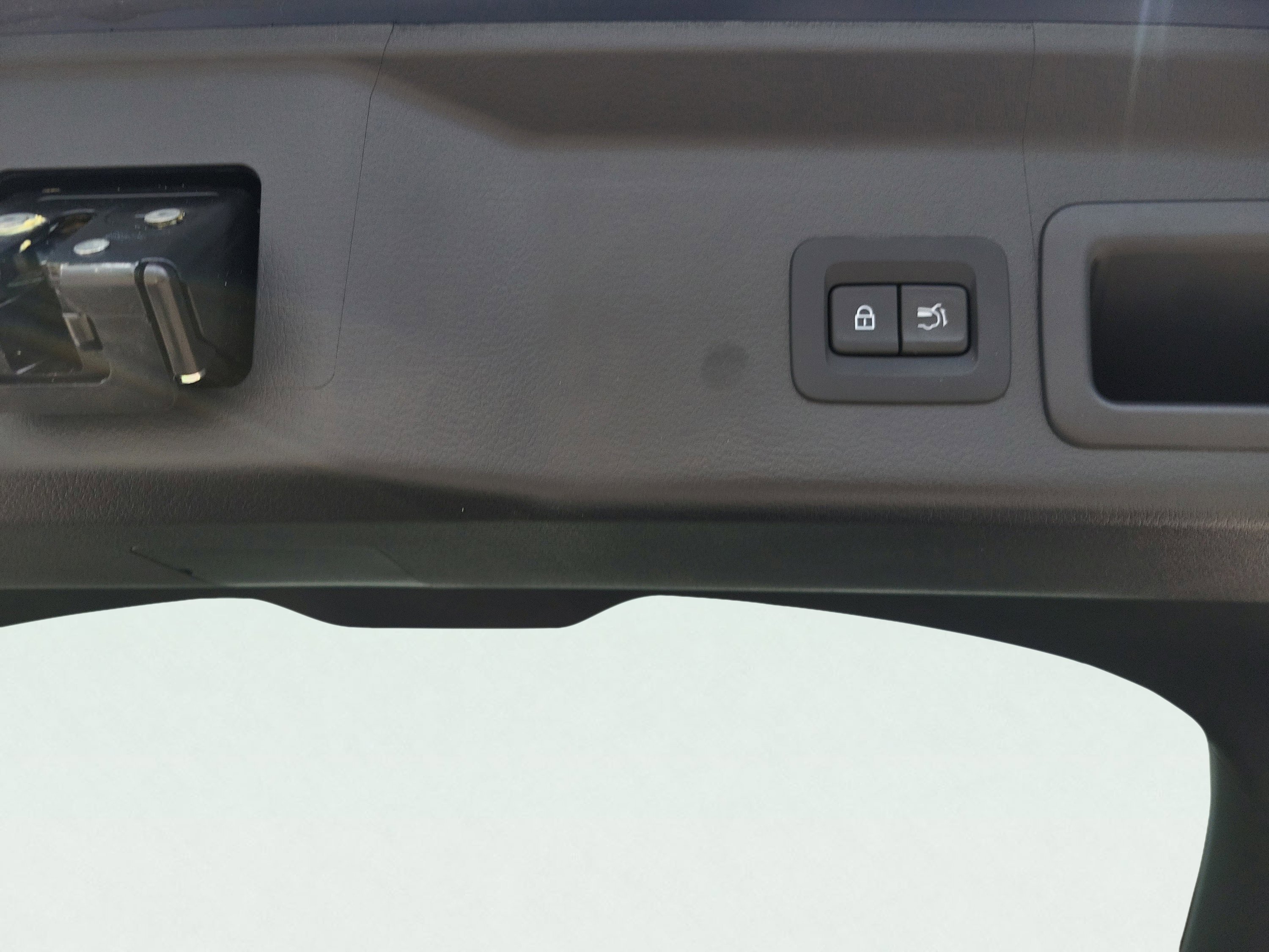 Used 2024 MAZDA CX-30 2.5 Turbo w/ Premium Plus Pkg image 8