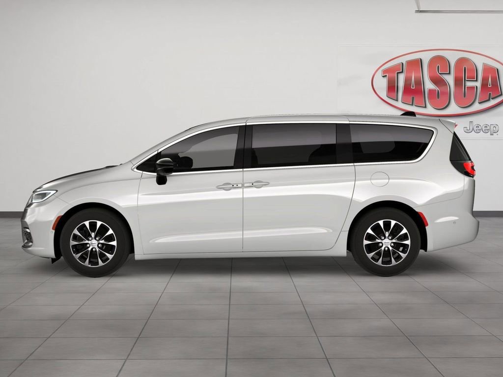 New 2026 Chrysler Pacifica Select AWD/4WD image 3