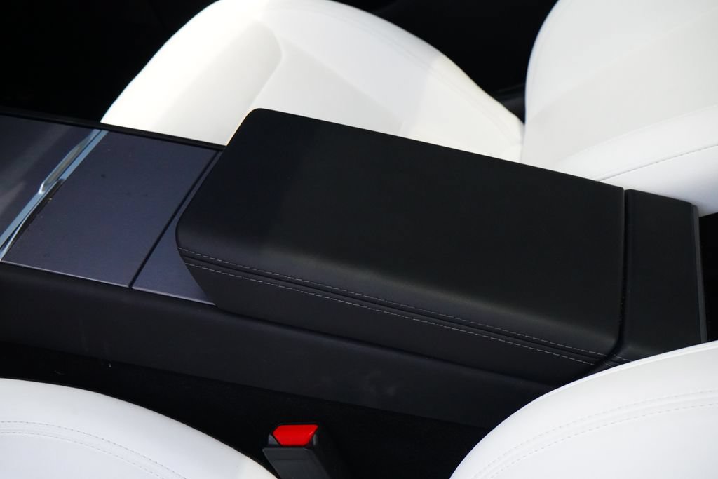 Used 2026 Tesla Model Y AWD image 24