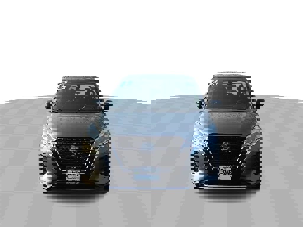 Used 2023 Nissan Kicks S image 3