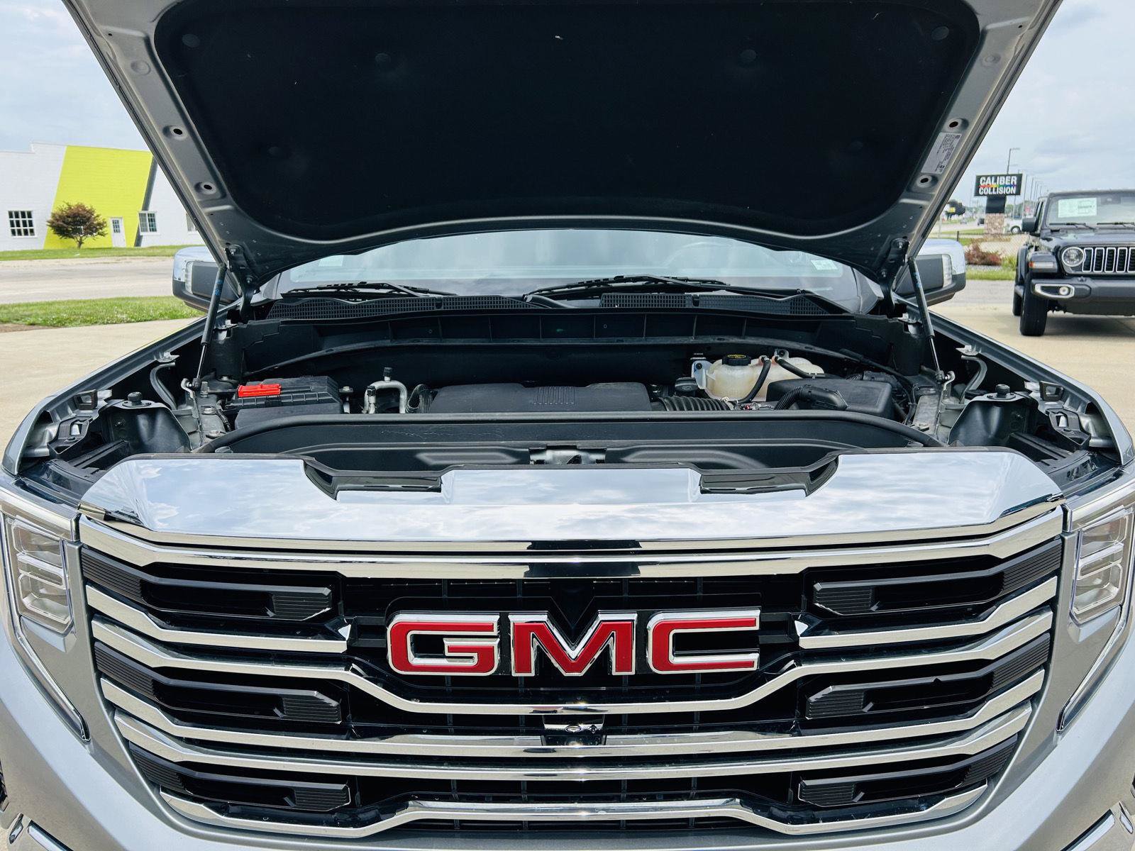 Used 2024 GMC Sierra 1500 SLT w/ SLT Premium Plus Package AWD/4WD image 48