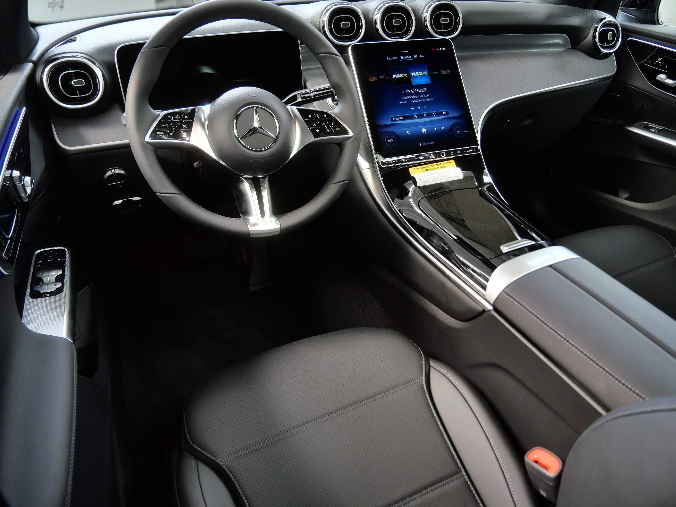 New 2026 Mercedes-Benz GLC 300 4MATIC image 2