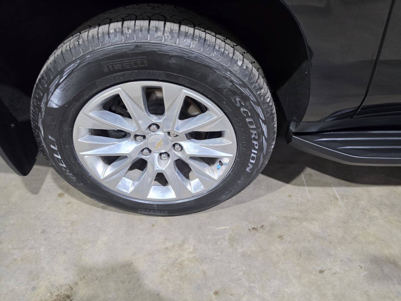 Used 2023 Chevrolet Suburban Premier AWD/4WD image 25