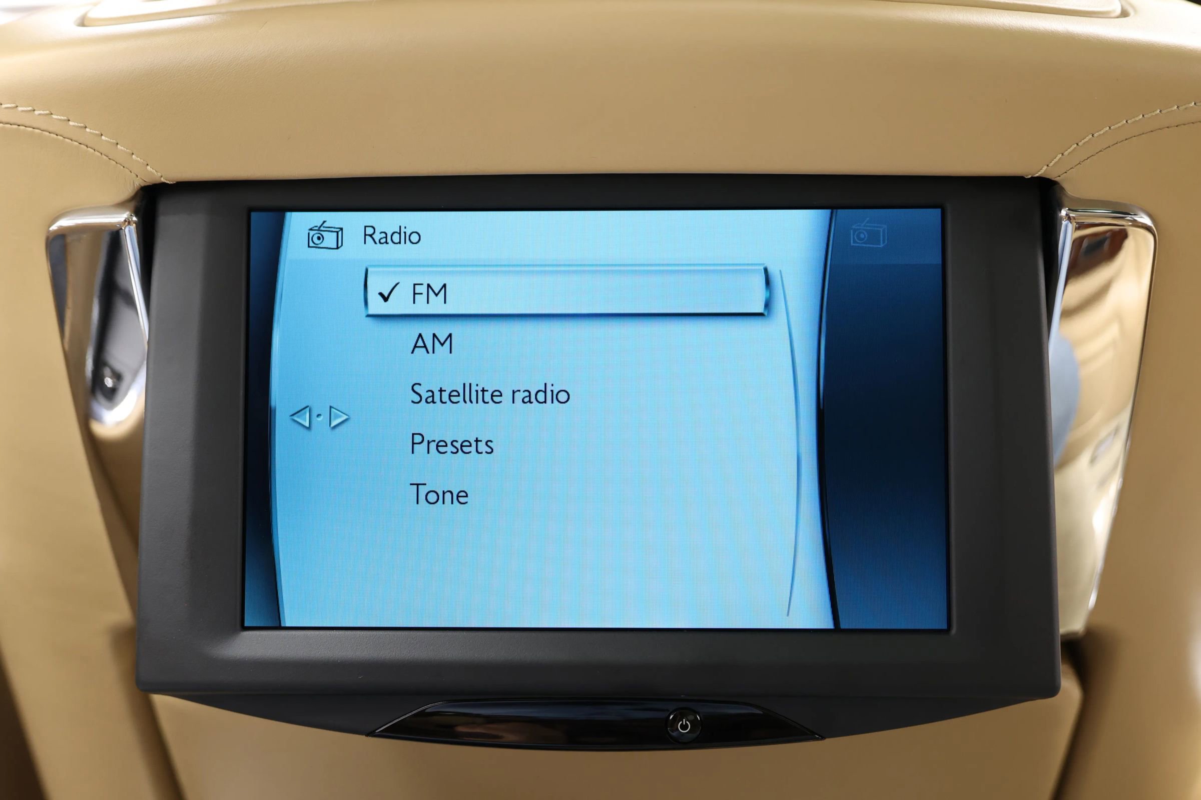 Used 2015 Rolls-Royce Ghost RWD image 57