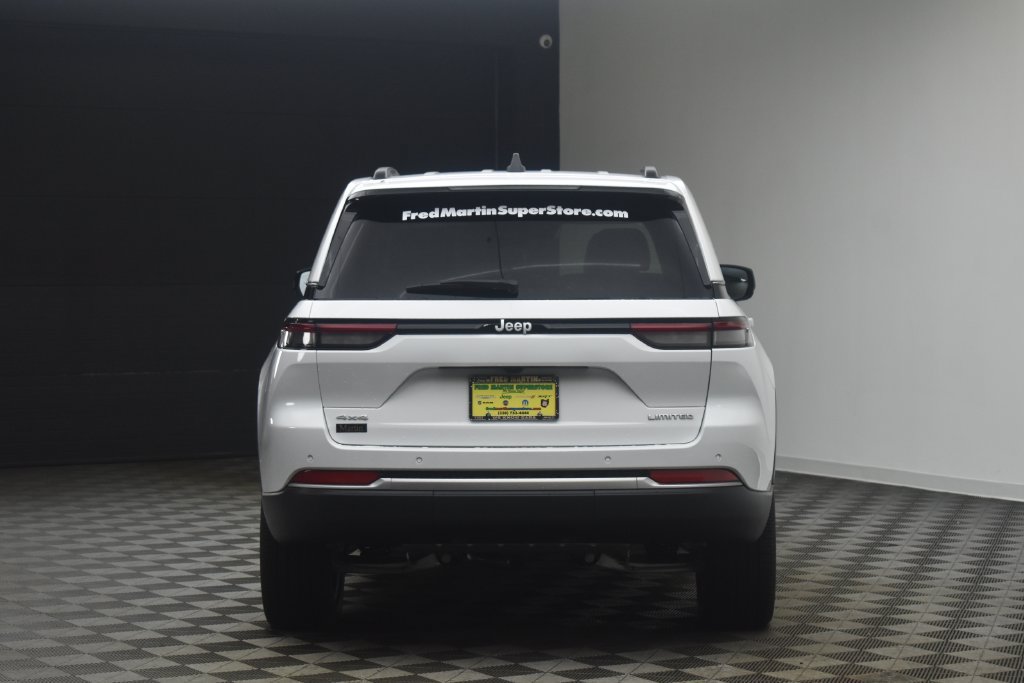 New 2027 Jeep Grand Cherokee Limited AWD/4WD image 11
