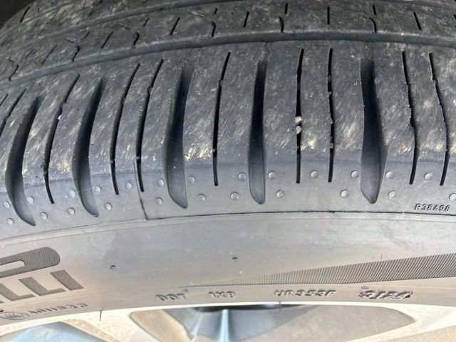 Used 2023 Land Rover Discovery Sport SE AWD/4WD image 29
