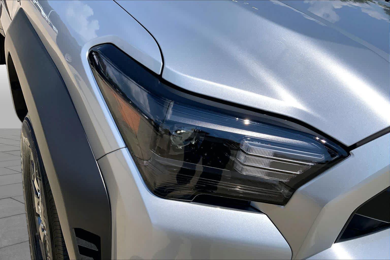 Used 2026 Toyota 4Runner SR5 AWD/4WD image 26