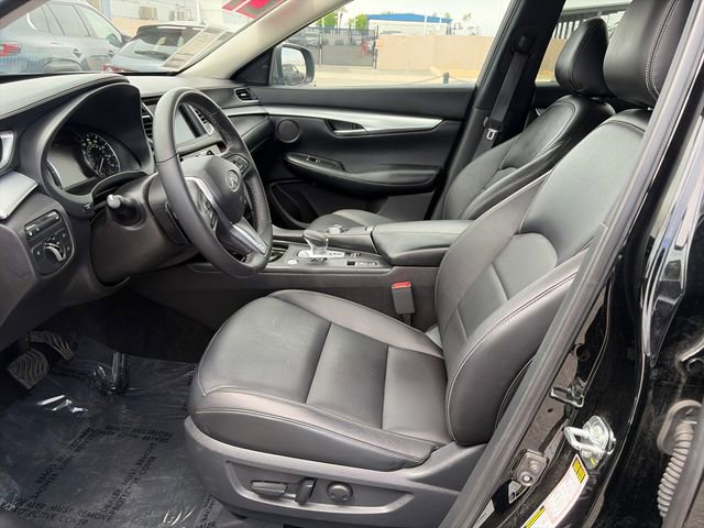 Used 2021 INFINITI QX50 Luxe FWD image 9