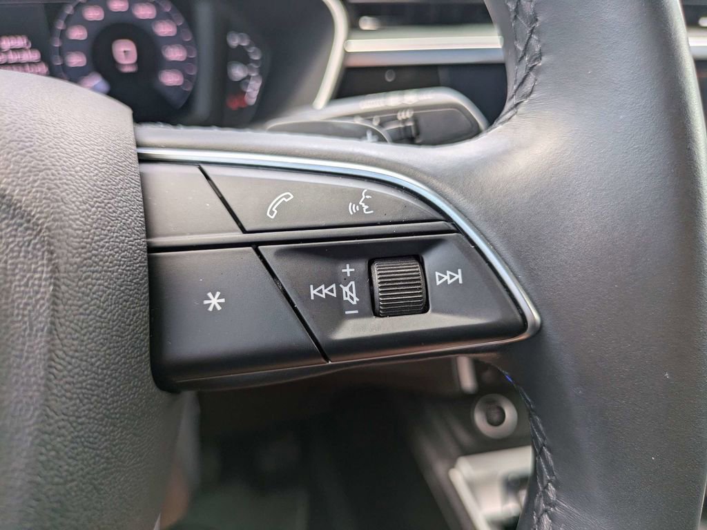 Used 2021 Audi Q3 2.0T Premium w/ Convenience Package image 28