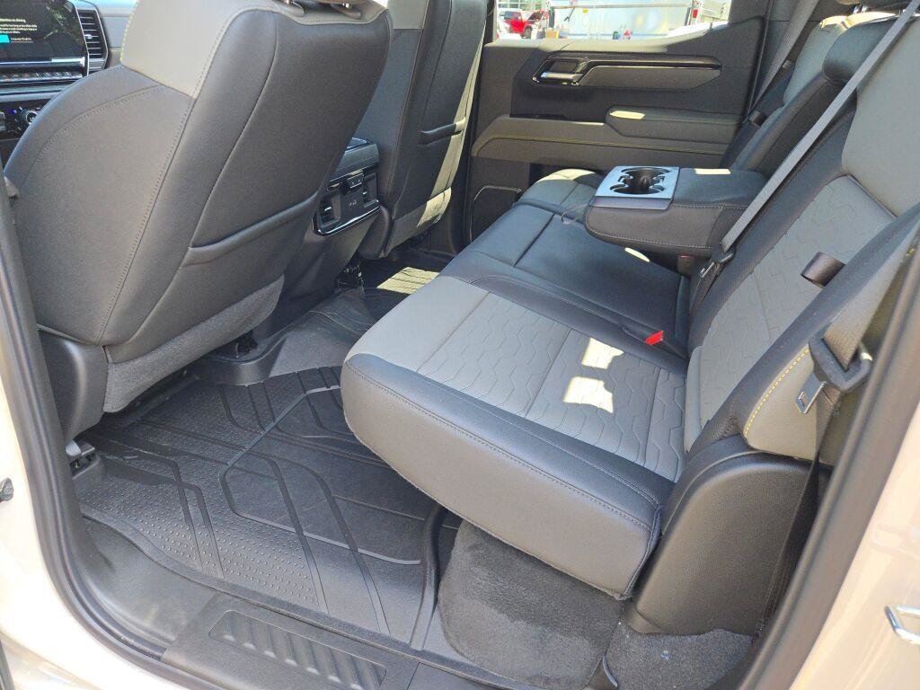 New 2026 Chevrolet Silverado 1500 ZR2 w/ LPO, Dark Essentials Package AWD/4WD image 19