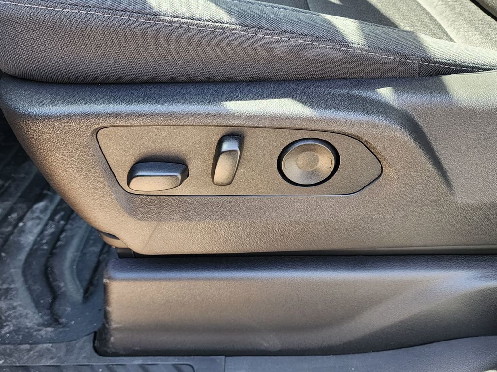 New 2026 GMC Sierra 1500 Pro w/ Pro Value Package image 17