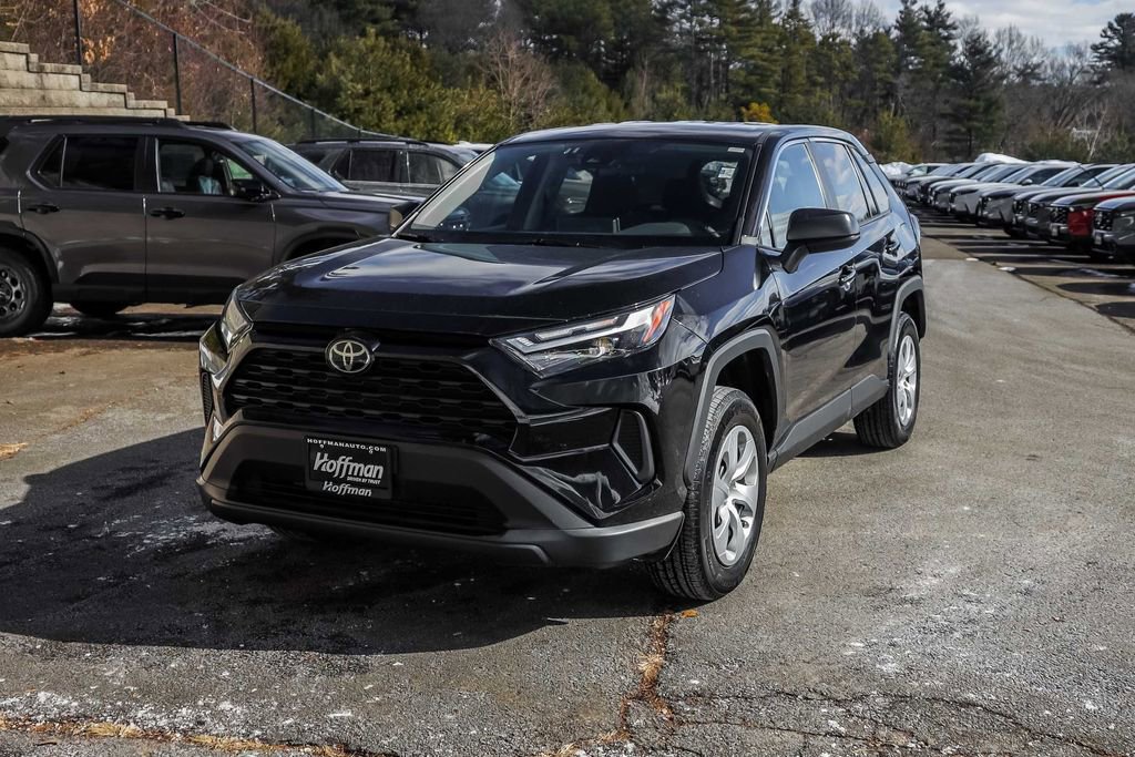 Used 2024 Toyota RAV4 LE image 10